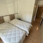 - 4 People - Parking - Terrace Apartamento Antibes