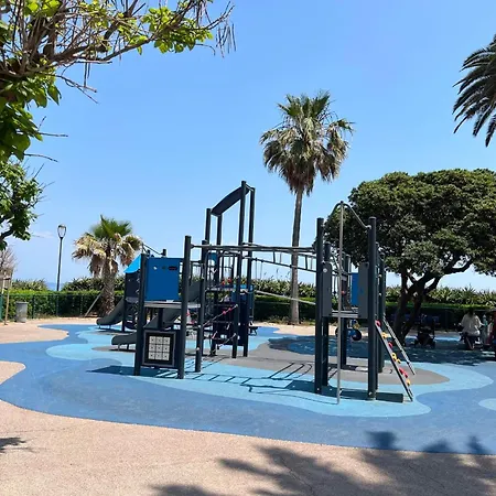 - 4 People - Parking - Terrace * 昂蒂布