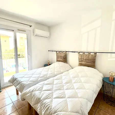 - 4 People - Parking - Terrace