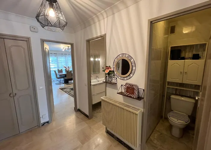 - 4 People - Parking - Terrace Apartment